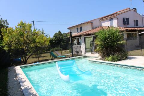 Large Charentaise house with swimming pool