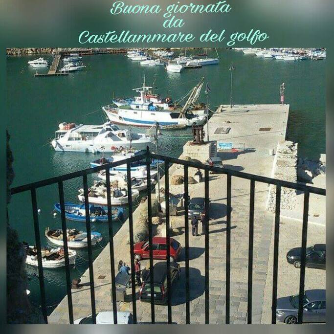 porto di Castellammare del Golfo a un 1 km dall'appartamento