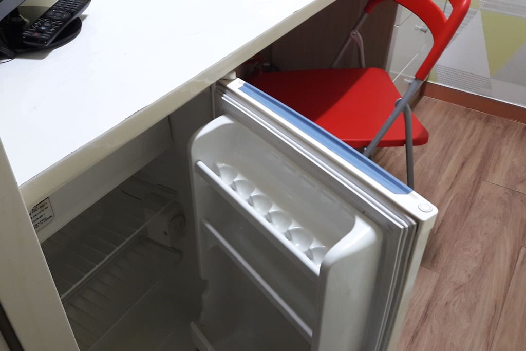 Private Refrigerator