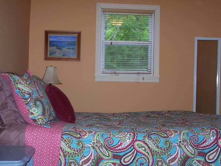 غرفة نوم ثانية