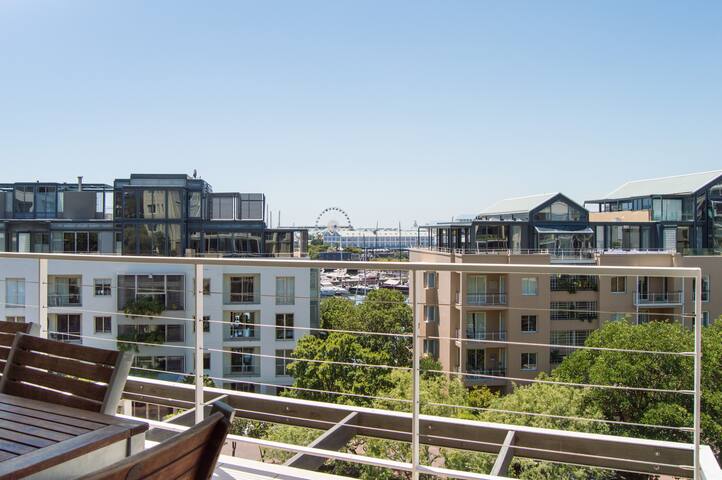 2 Bedroom Fourth Apartment in Marina Residential gallery image 2
