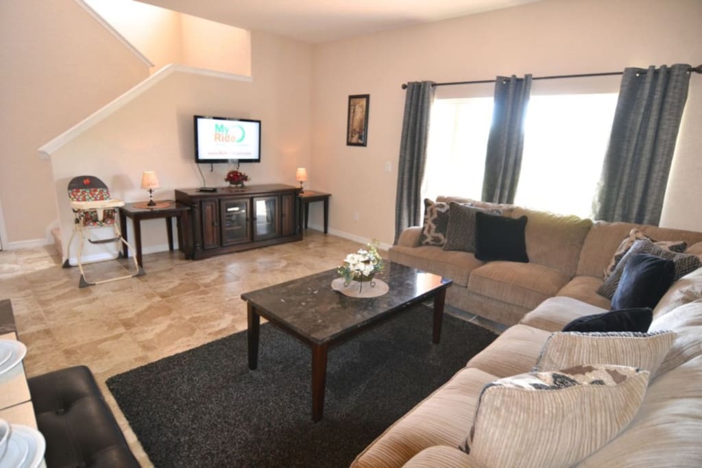 Living Room (5)