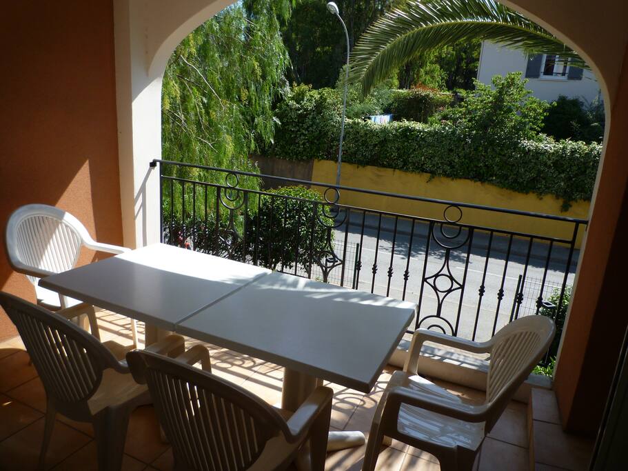 balcon ensoleillé