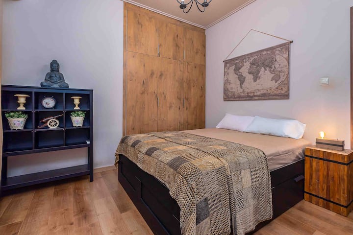 Chumba cha kulala cha kupendeza na maridadi