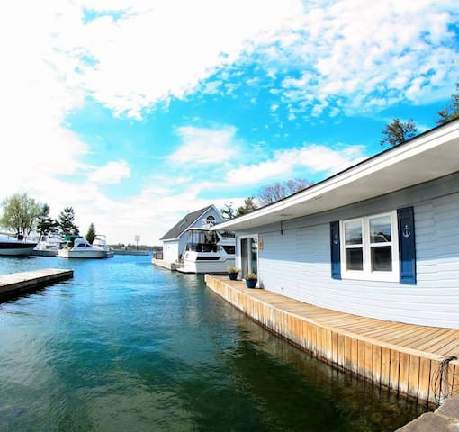 The Boathouse Cottage @ The Ledges Resort & Marina