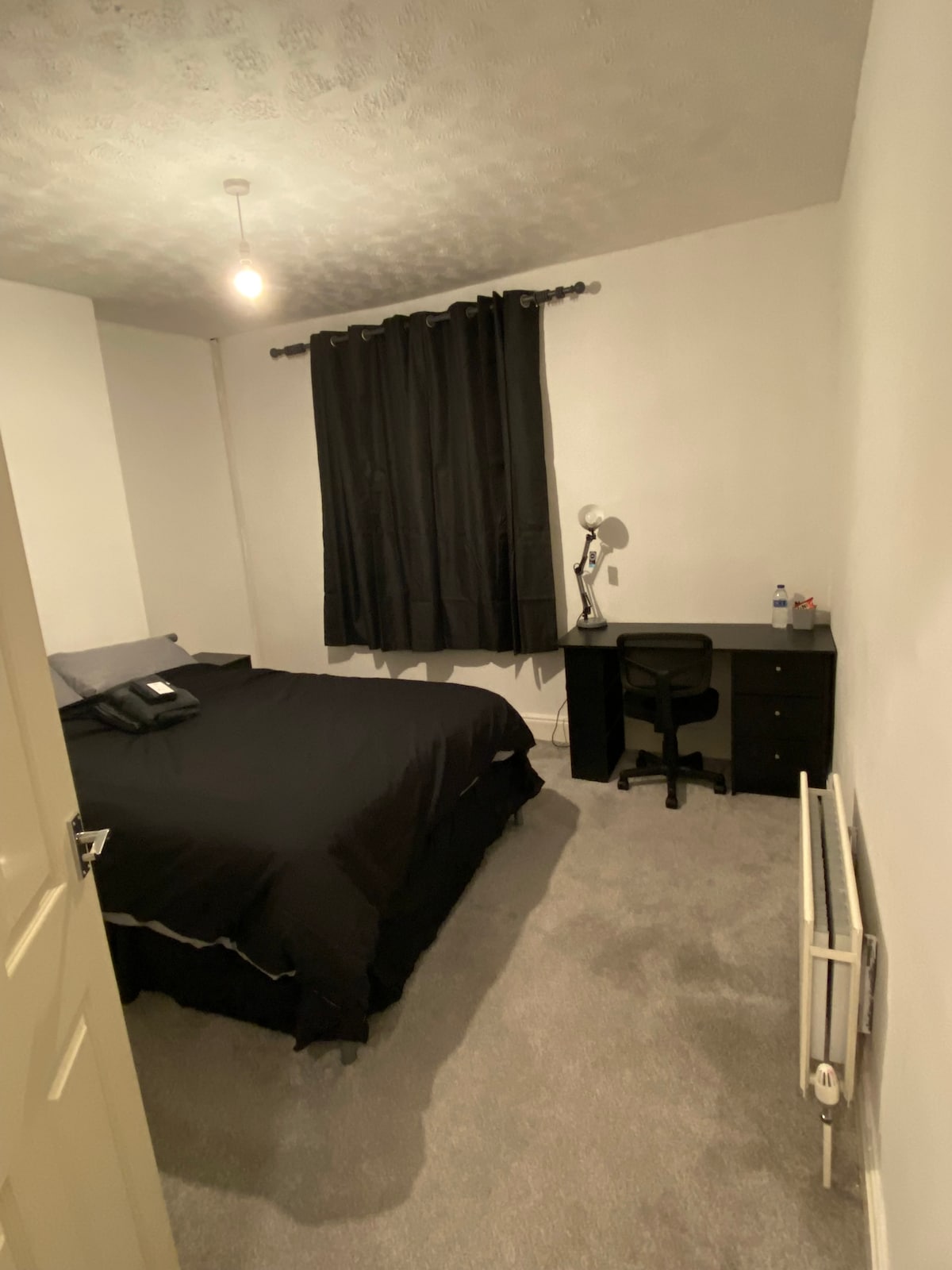 Chumba cha kulala 2 - kitanda cha watu wawili (chumba kikubwa)