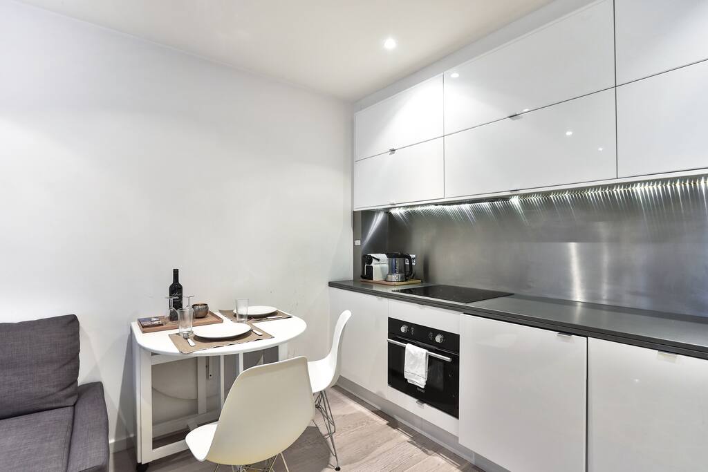 Living Roome with open kitchen