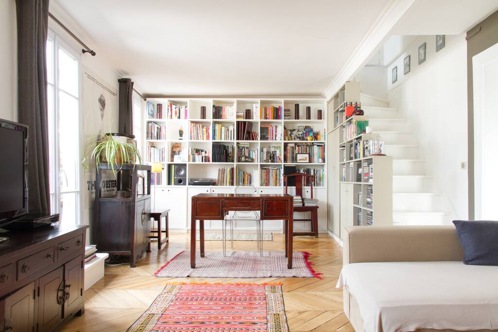 Coin bibliothèque / bureau / sono