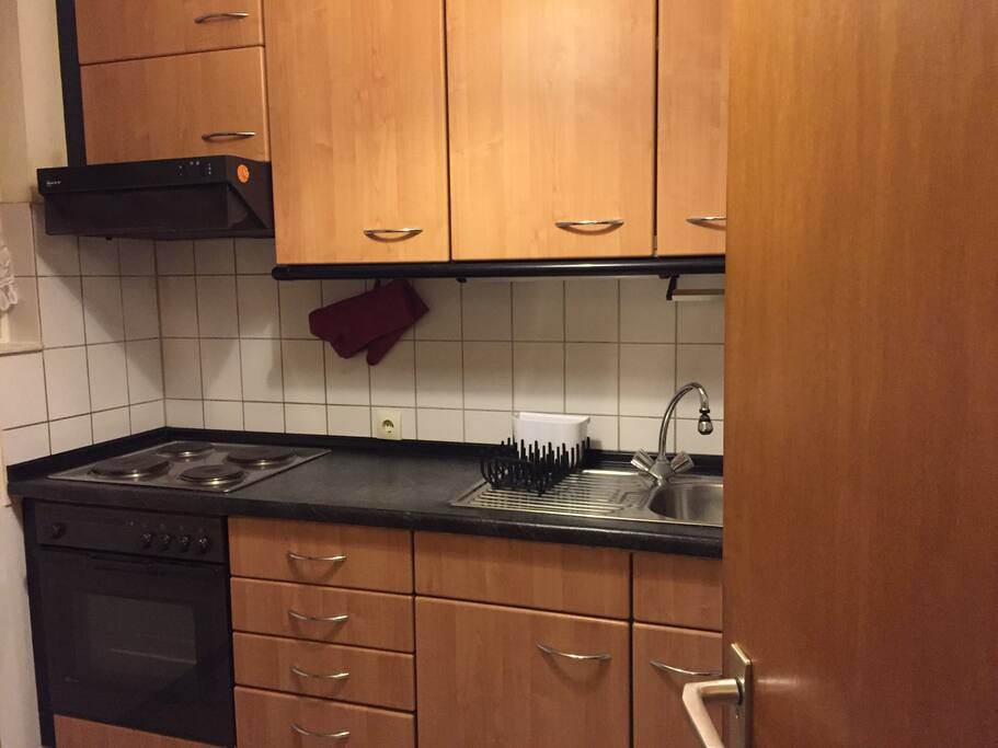 Voll ausgestattete Küche