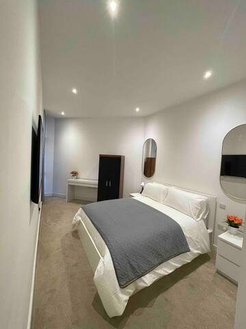 Immaculate 2Bedroom Apartment gallery image 4