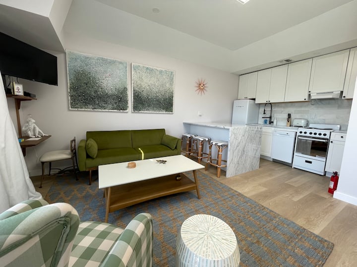 Endless Summer Studio Condo W Balcony Bayview - 몬타우크