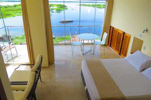 Amazon Riverside Apartment 23 @Boulevard251