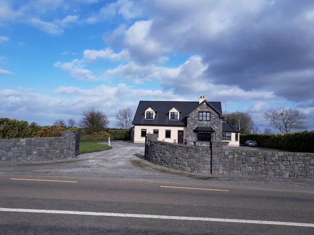 Great savings on hotels in Loughrea, Ireland online. Set 3.2 km from Loughrea, Micks Cottage features two acres of land and views overlooking Sign me up! The 10 best hotels & places to stay in Loughrea, Ireland