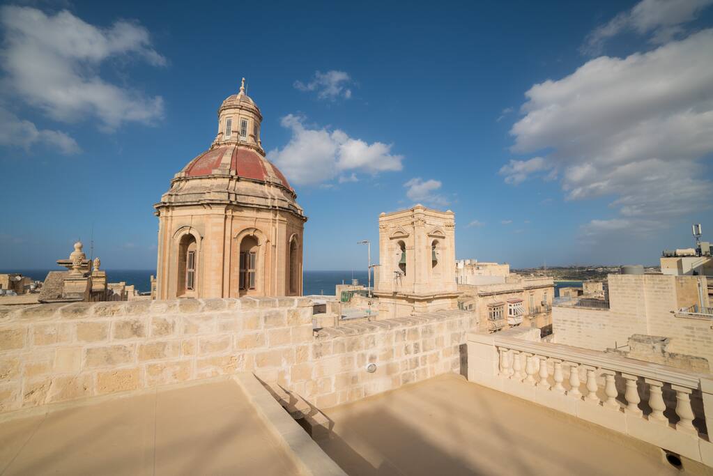 Roof terrace