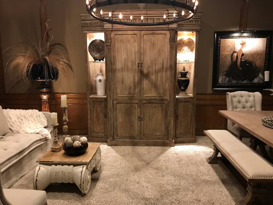 Formal Living/Dining: This space can also be used as a conference room.