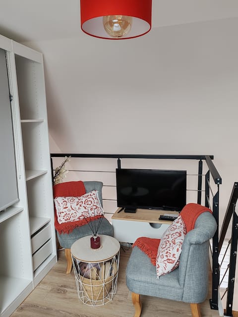 Successful Airbnb property: Duplex apartment very close to the sea in Saint Aubin Sur Mer