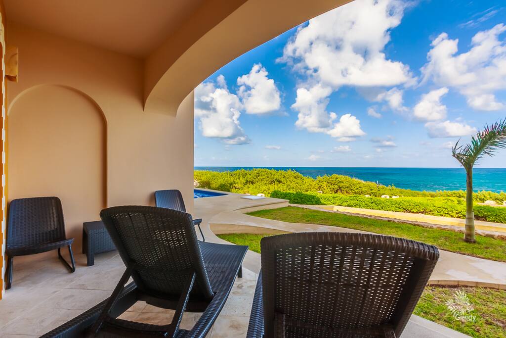 Perfect Porch View
Stunning Views
2 bedroom condo