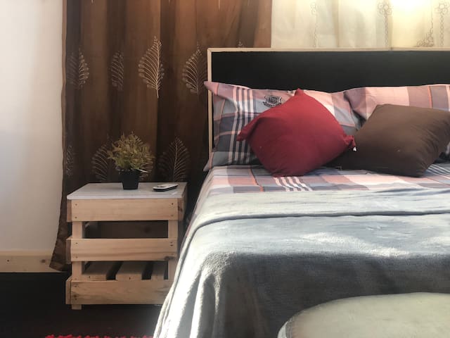 Airbnb Tema Ferienwohnungen Unterkunfte Greater