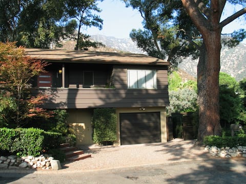 Unique Retreat at base of Echo Mt. Altadena, CA