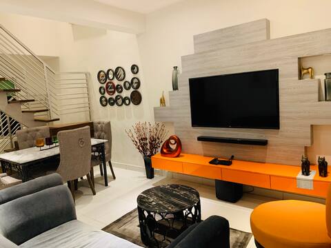 The PadRentals: Cozy 2-Bedroom Condo #5