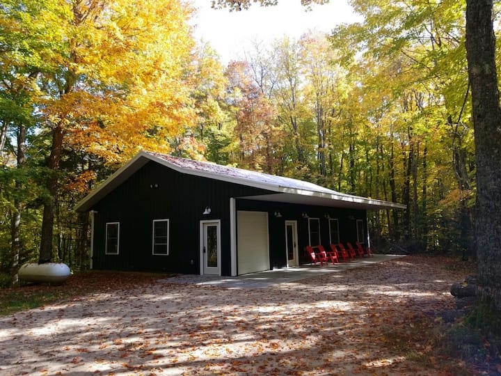 8 Best PetFriendly Cabins Near Tahquamenon Falls, Michigan Updated
