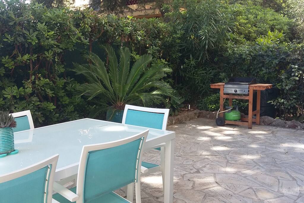 Jardin privé avec Chariot-Plancha