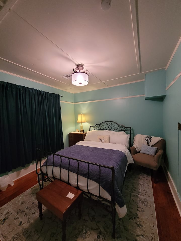 Back Queen bedroom,  Henry and Lessie Stout's room, parents. Very comfy bed, guest love it!