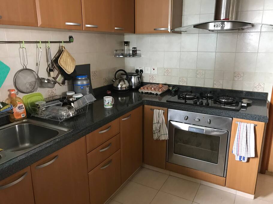 Amazing Kitchen Space, Storage and Counter space