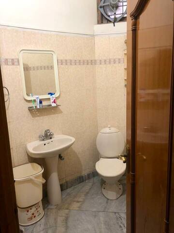 Double Bedroom House with private entrance