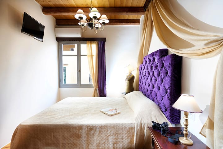 საძინებელი 1