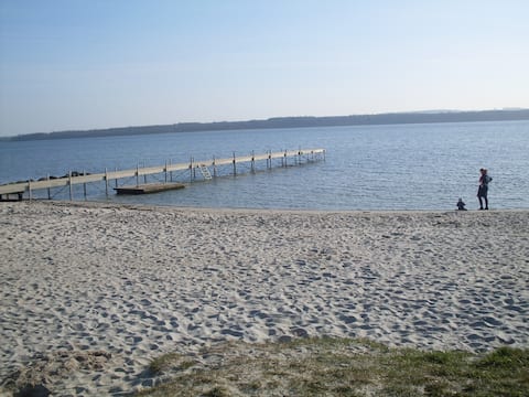 Spacious apartment. Proximity to nature and town.