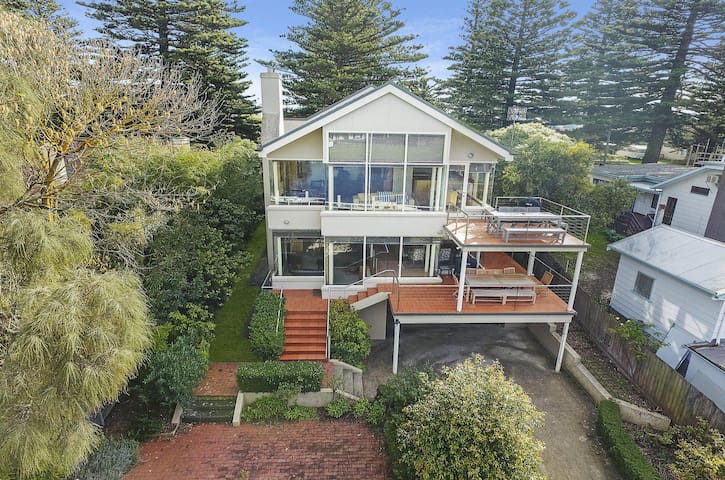 Shearwater Penthouse gallery image 2