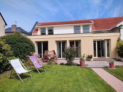 House near the sea, completely renovated