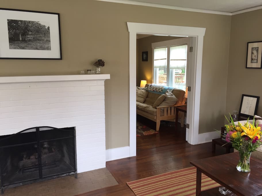 Additional sitting area adjacent to living room