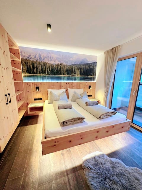 "ScentOfPine"Dolomites luxury with whrilpool&sauna