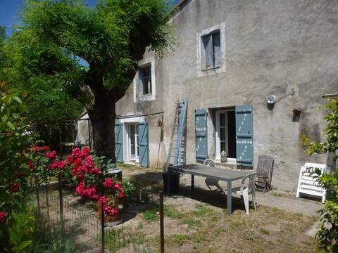 Family home at the feet of the Cevennes