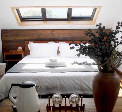 "Starry Sky Room with Bathtub" West Lake Scenic Area Refreshing and Quiet Homestay, near Leifeng Pagoda, Nanping Night Bell, Liulang Wenyu, Ba Gutian, Baita Park, Silk Museum
