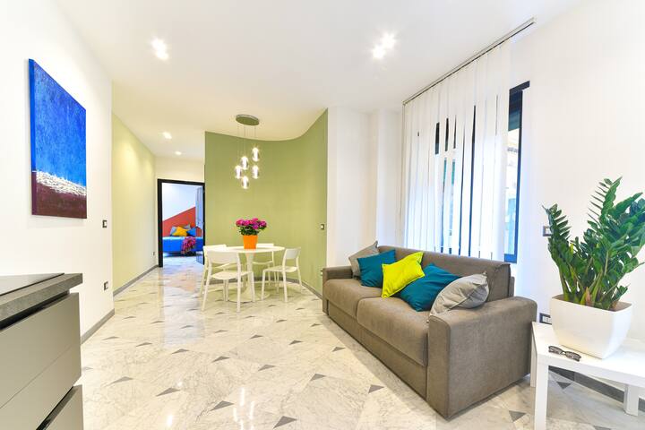 DOMUS 42 LUXURY APRTM gallery image 4