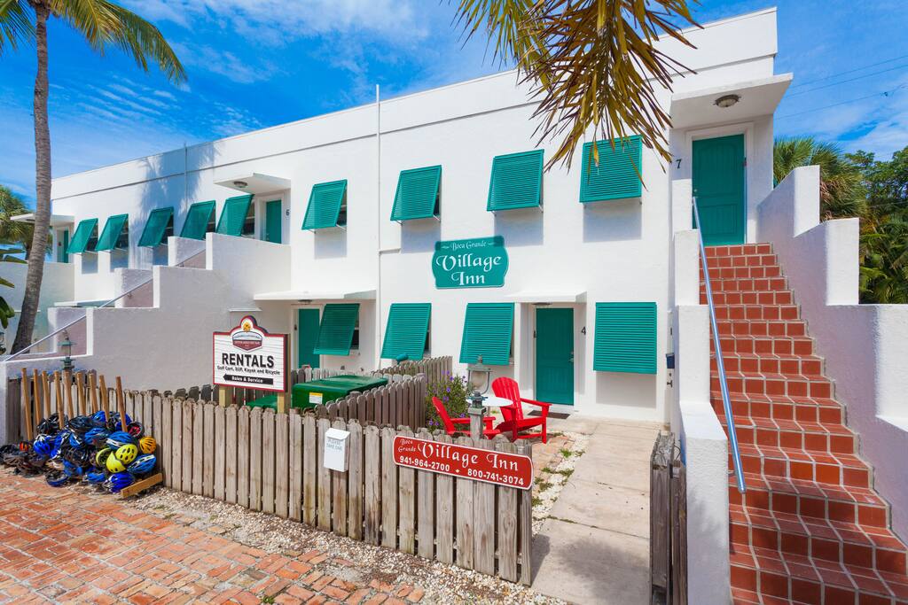 Historic Downtown Boca Grande 2 Bedroom Flat 6 Apartments for Rent