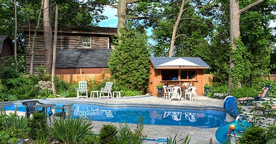 8 Bedroom Cottage Rental Houses For Rent In Georgina