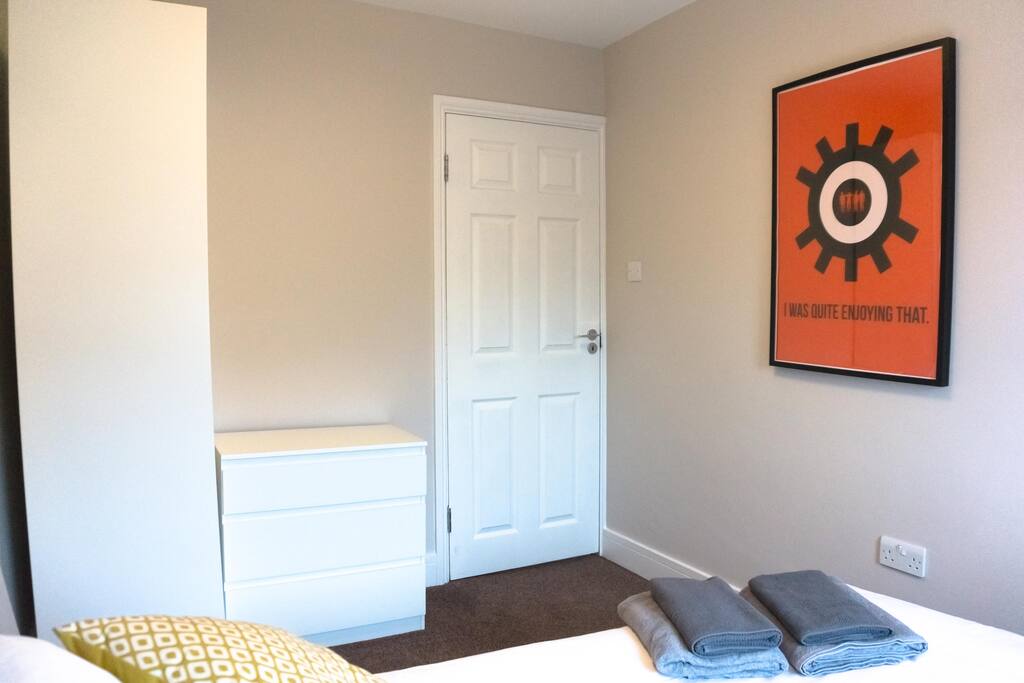 Double Design Bedroom R1