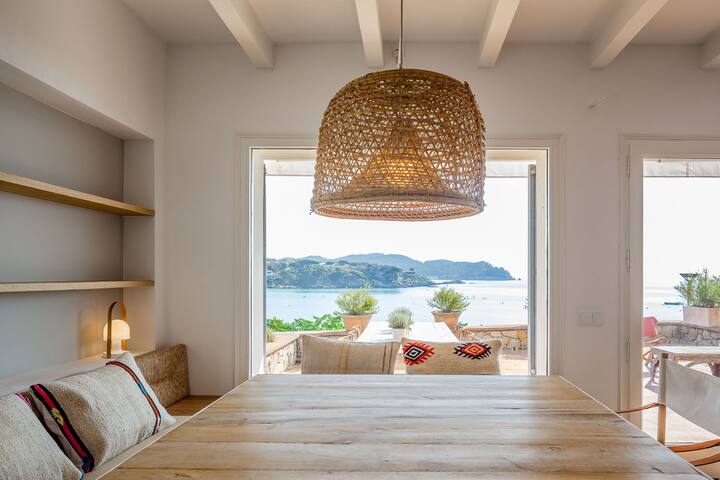 Charming property just a few steps from the beach gallery image 5