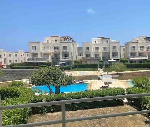 Fully AC 3 BR Duplex with garden and nanny’s room