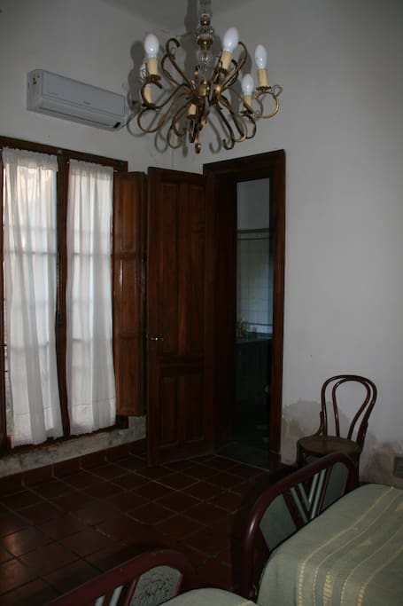 Baño completo de habitación ppal.