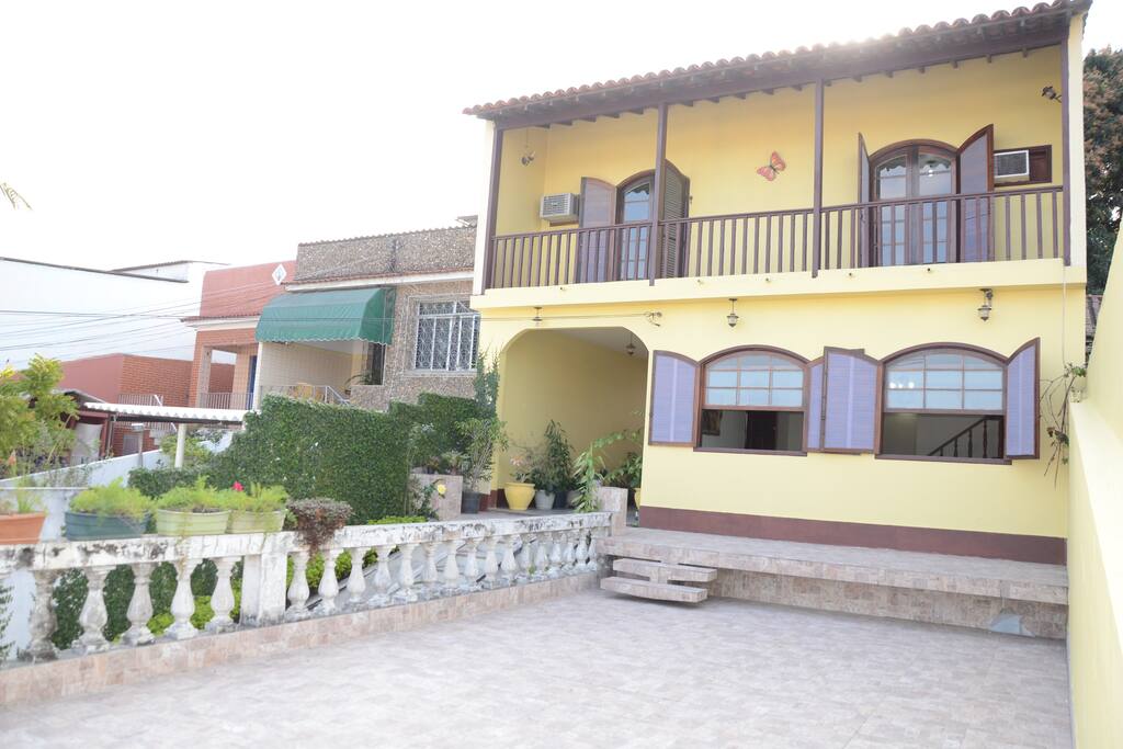 Terraço de 50 m², 1º andar salão, 2º andar Varanda dos quartos