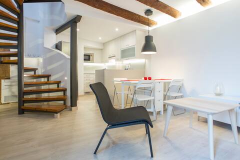 Village house 20 m from BCN