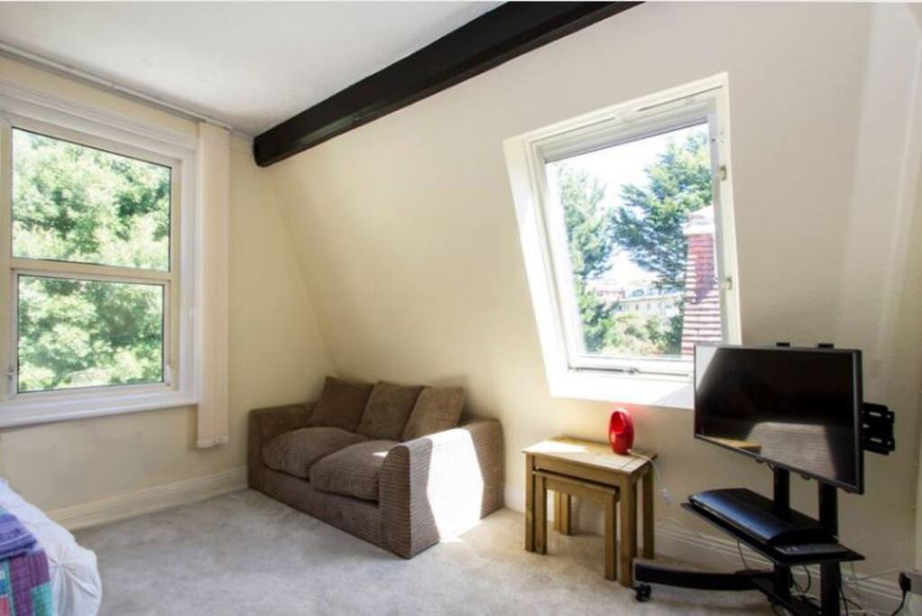 Dual Aspect Windows