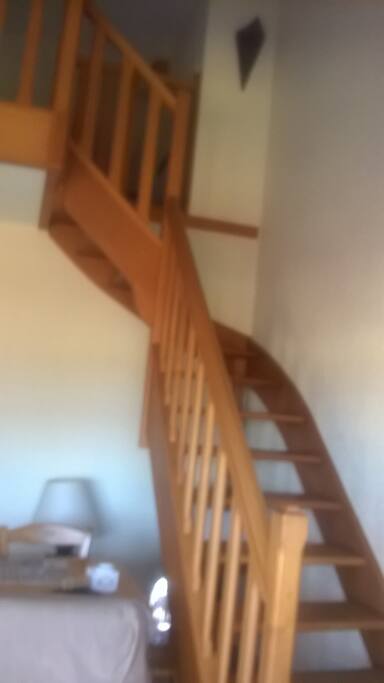 accès à l espace nuit par un escalier