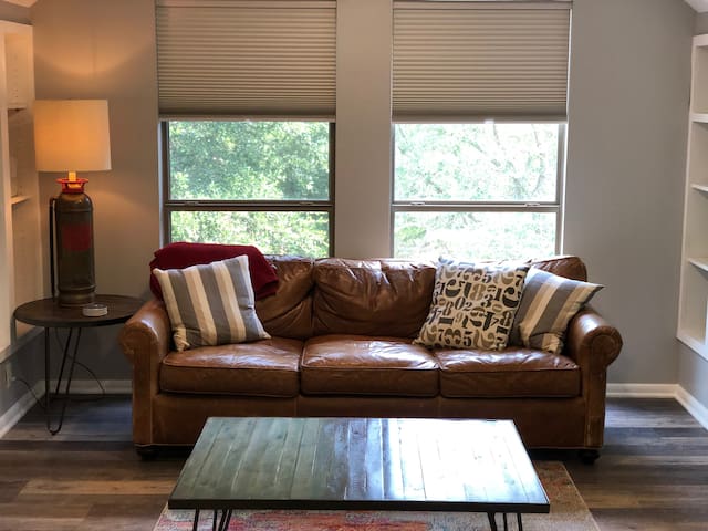 Lofty Lime Apartment