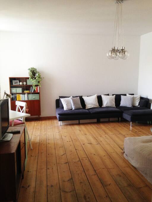 Großzügiges Zimmer